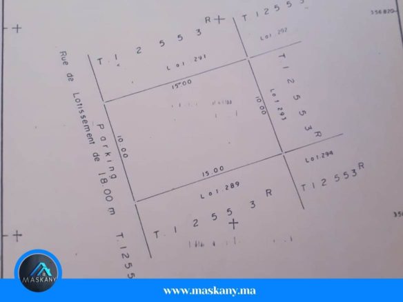Terrain à Ain Aouida